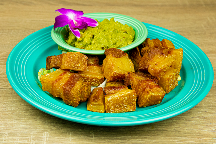 Chicharron con Guacamole