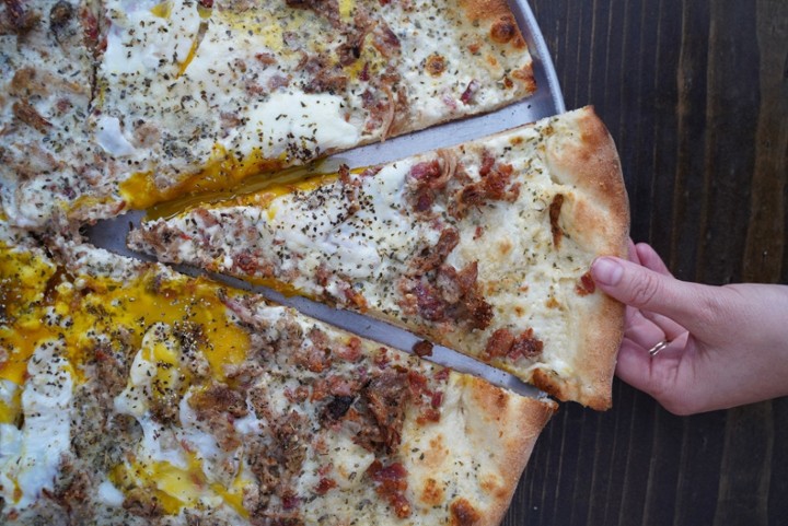 20" Pulled Pork Carbonara