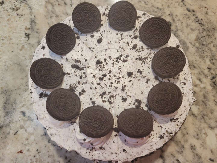 Whole Pie NY Cheesecake Oreo with real Oreos