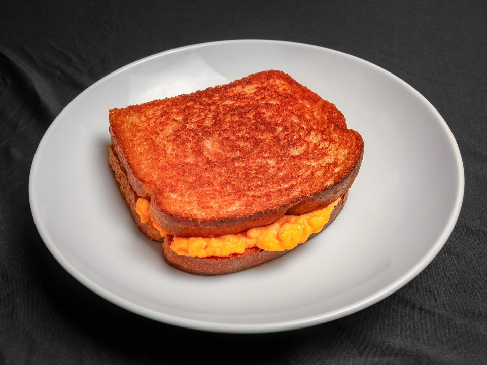 GRILL PIMENTO CHEESE SANDWITCH