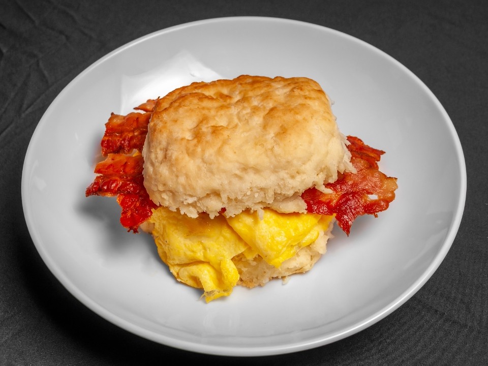 BACON & EGG BISCUIT
