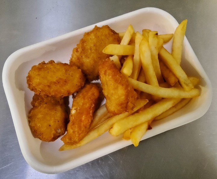 CHICKEN NUGGETS AND FRIES