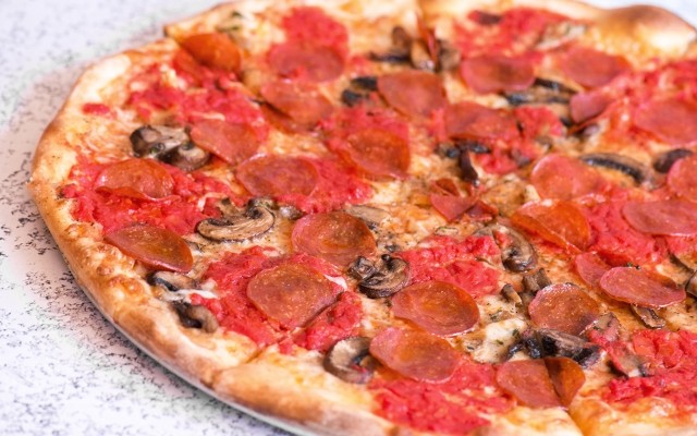 Large Double Dough Pepperoni & Fresh Mushrooms