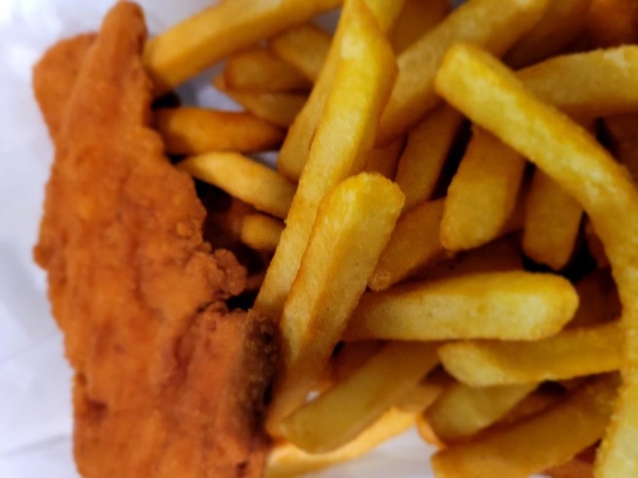 Kids Chicken Finger w/fries