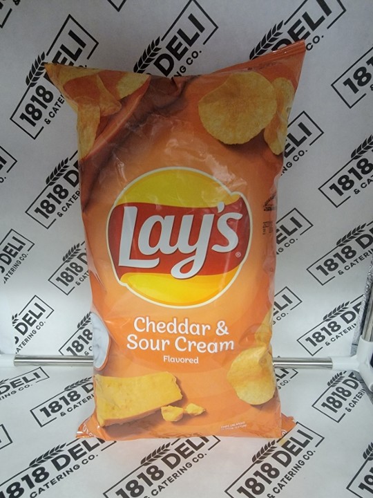 Lay's BIG Cheddar & Sour Cream