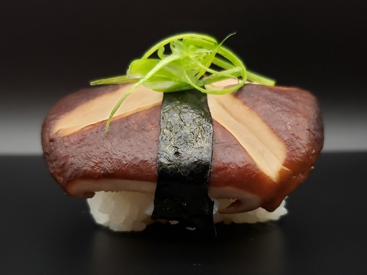 SHIITAKE MUSHROOM NIGIRI