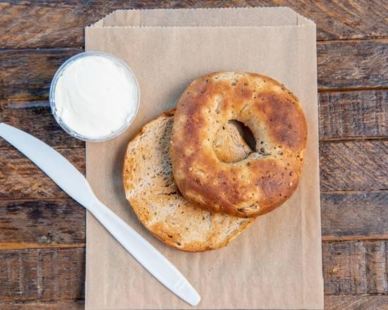 Organic Bagel w/ Spread