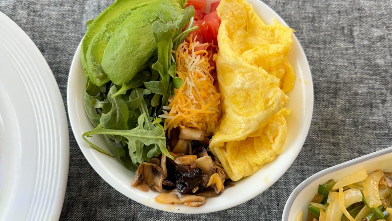Veggie Breakfast Bowl (Eggs, Roasted Mushrooms, & Avocado over Kale)