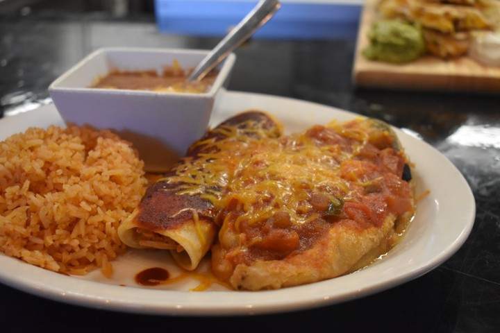Lunch CHILE RELLENO AND ENCHILADA PLATE