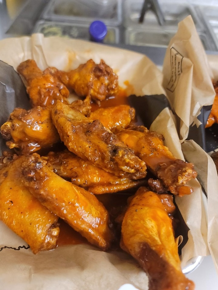 8PC WINGS COMBO BONE IN