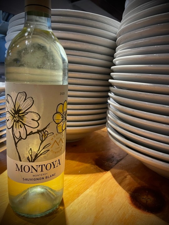 SAUV BLANC/ MONTOYA