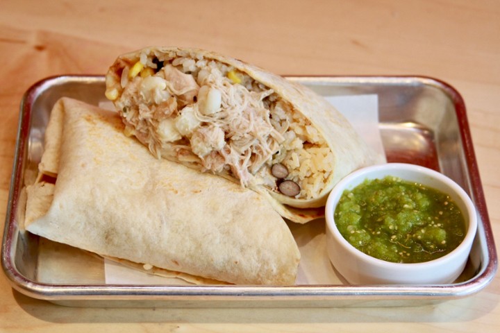 Chicken y Maiz Burrito
