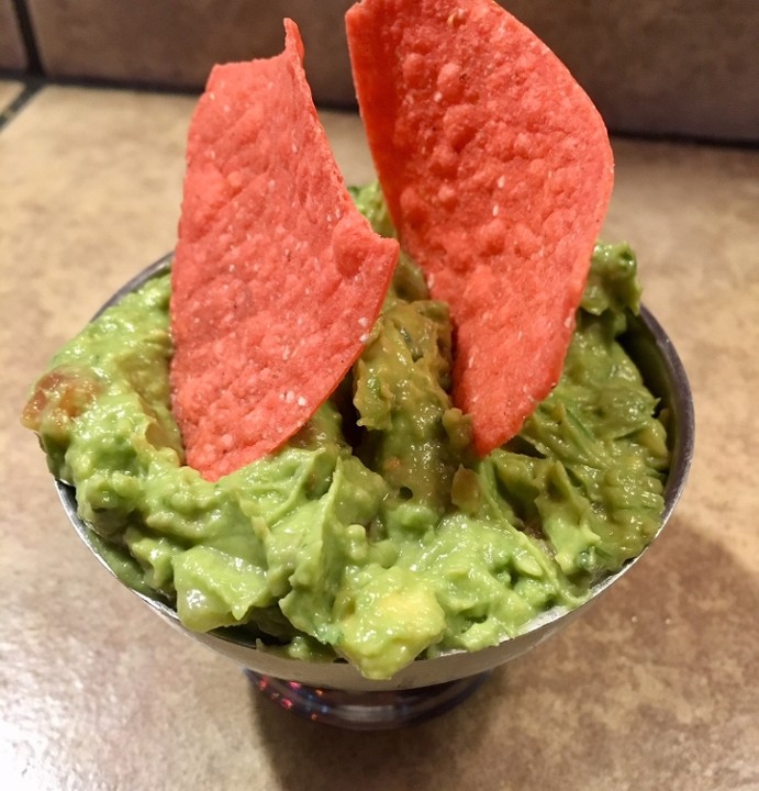 Fresh Guacamole 6 oz And Chips