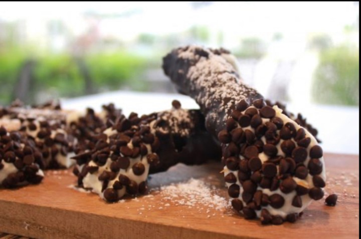 Chocolate Large Cannoli