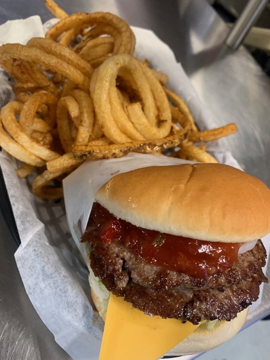 Wonderburger with Raw Onion and Fries