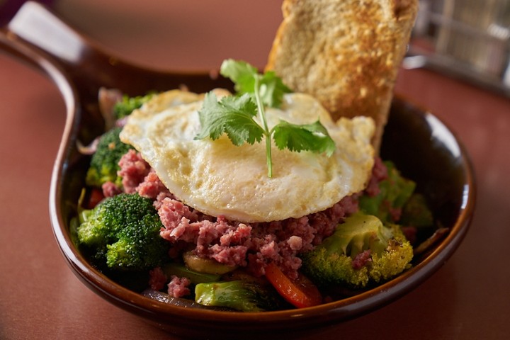 Hearty Corned Beef Hash Skillet