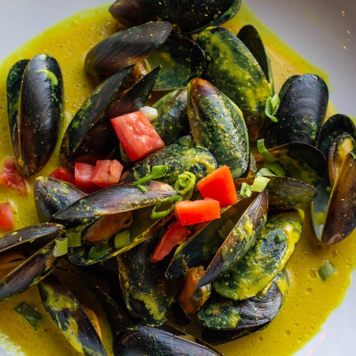 Island Curry Mussels