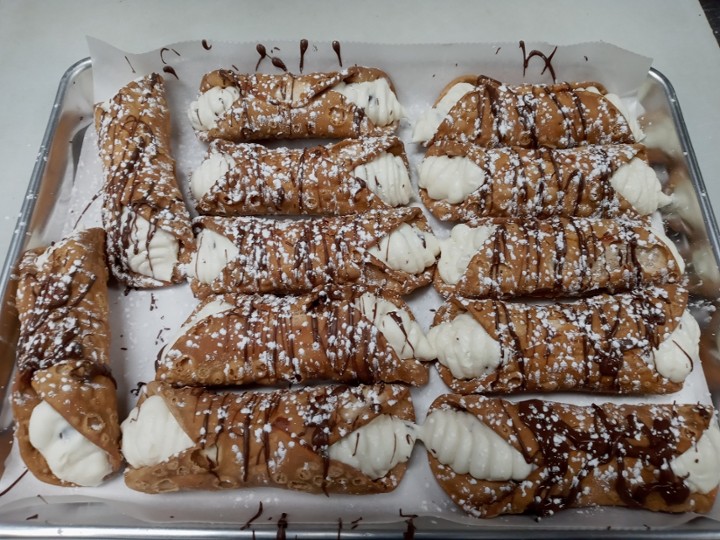 (2x) Chocolate Chip Cannolis