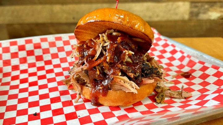 Pulled Pork Sandwich (Porky's Revenge)