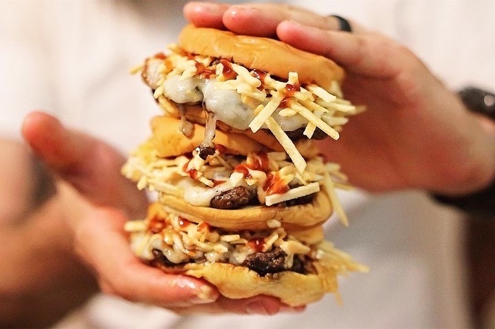 Hungry's Frita Burger
