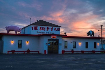 The Bar-B-Q Man Restaurant 4931 IH-37 S