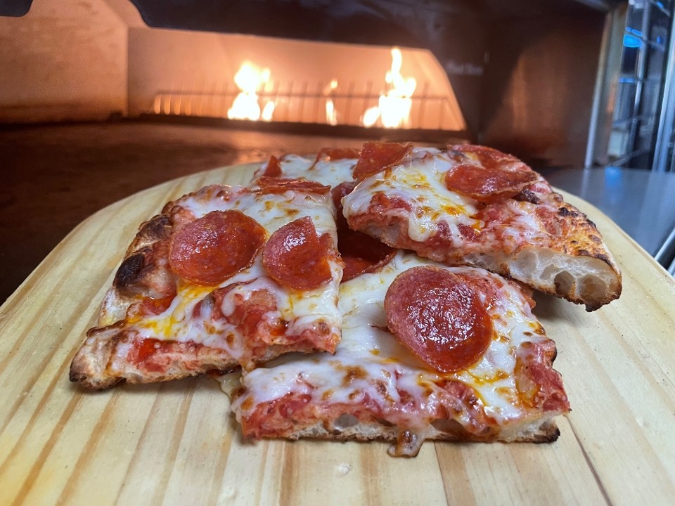 Roman Pepperoni Pizza