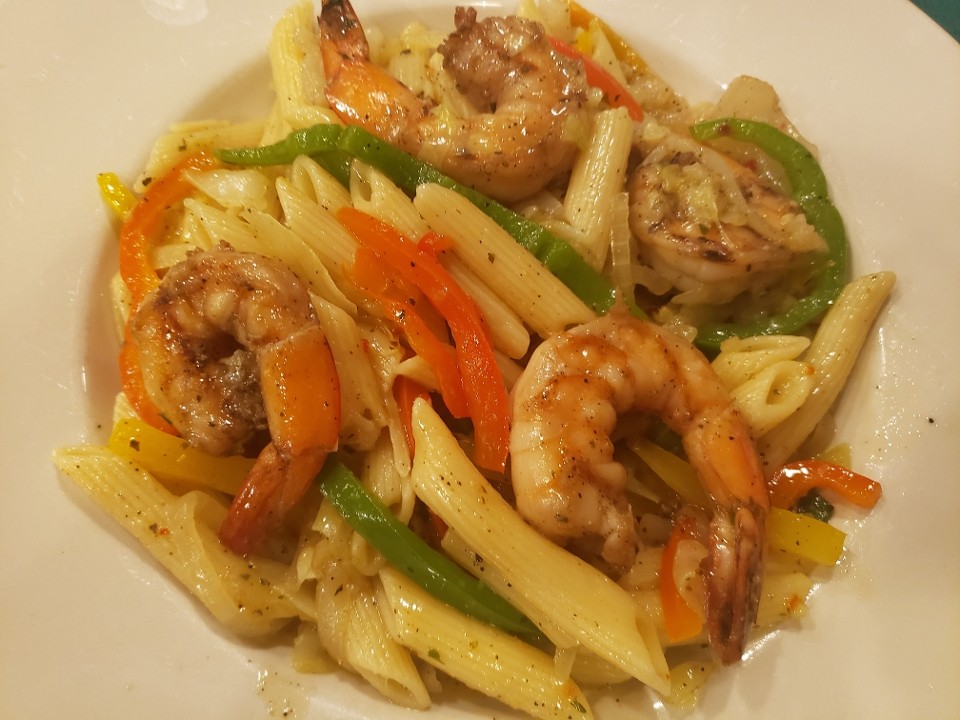 Panamanian Pasta with Chicken and Shrimp