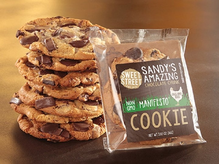 Chocolate Chunk Manifesto Cookie