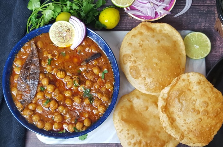 Chana Bhatura