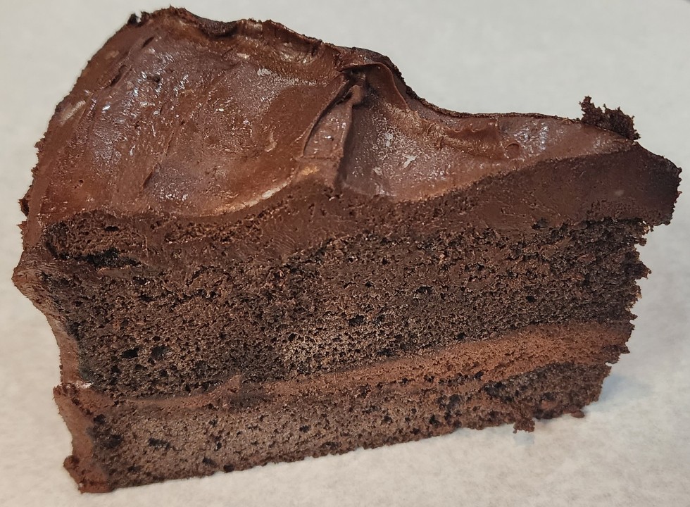Chocolate Cake (8 oz)