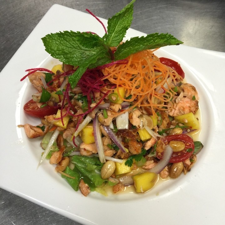 Salmon Thai salad 🌶️