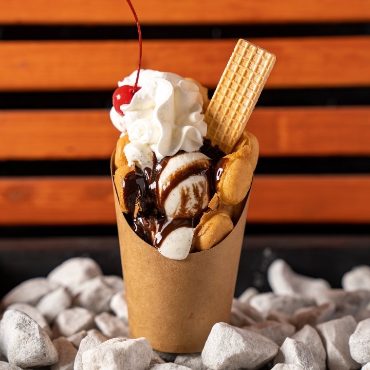 S'mores Waffle Sundaes