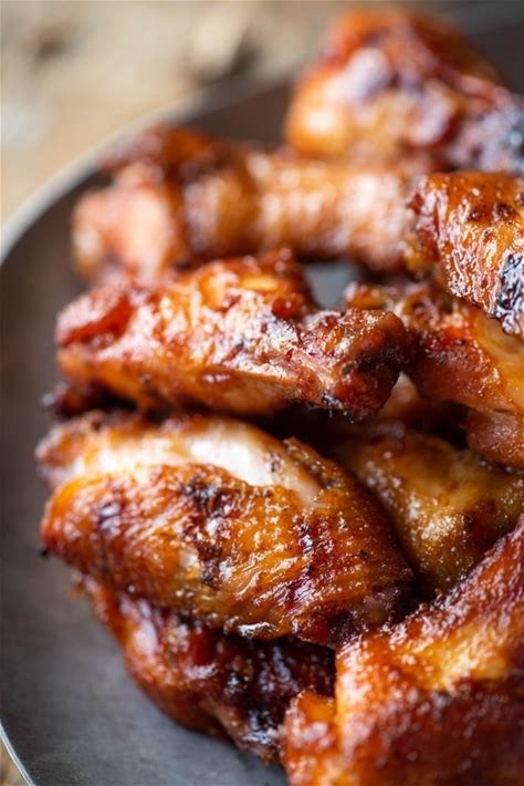 SMOKED CHICKEN WINGS (Tossed OR Naked)