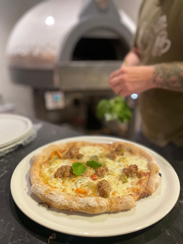 Wendy Puff Pizzeria + Pub 112 S Main St
