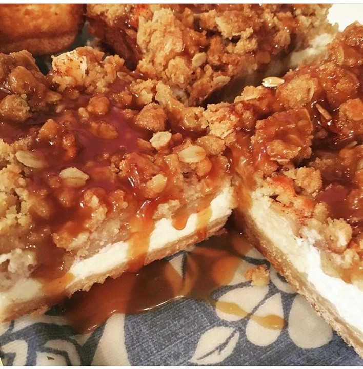 Caramel Apple Cheesecake Bar