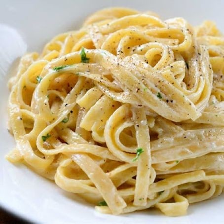 Fettuccine Alfredo