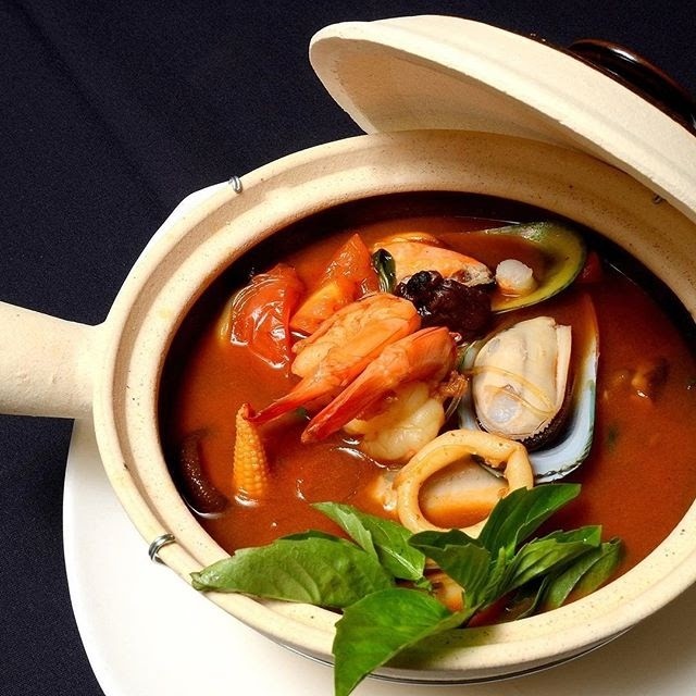 Seafood in Clay Pot