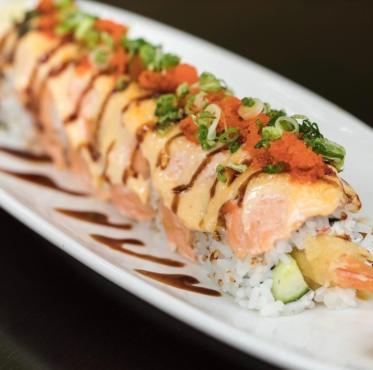 Siam Sky Salmon Roll