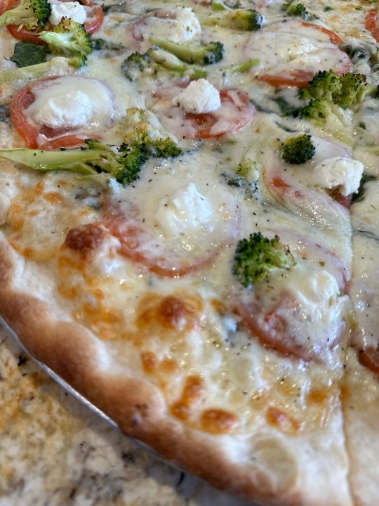 Medium - Mozzarella, Ricotta, Fresh Tomatoes, Broccoli, Baby Spinach & Fresh Garlic