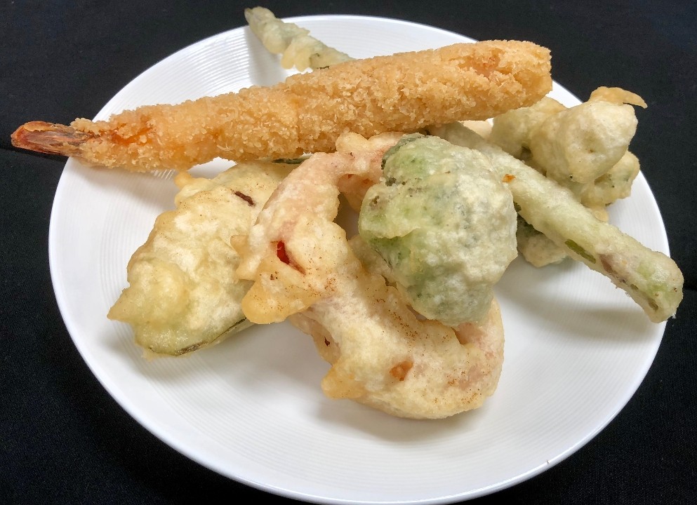 Shrimp/Vegetable Tempura 虾菜甜不辣