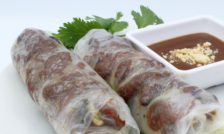 01 GRILLED PORK SPRING ROLL