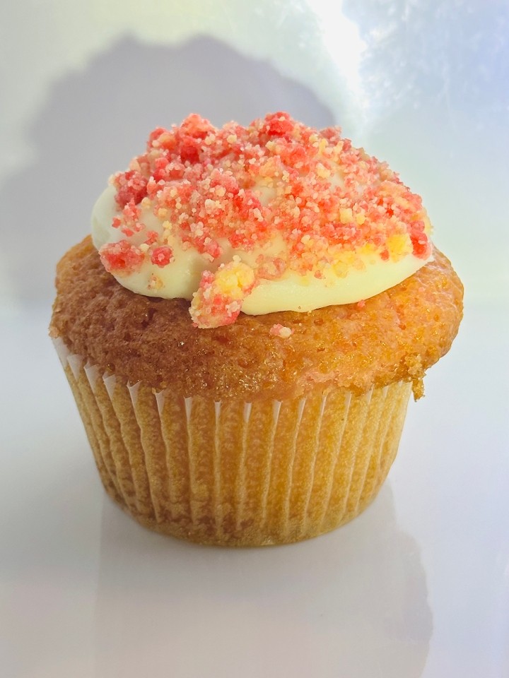 Strawberry with Cream Cheese Icing and Strawberry Crumble Cupcake