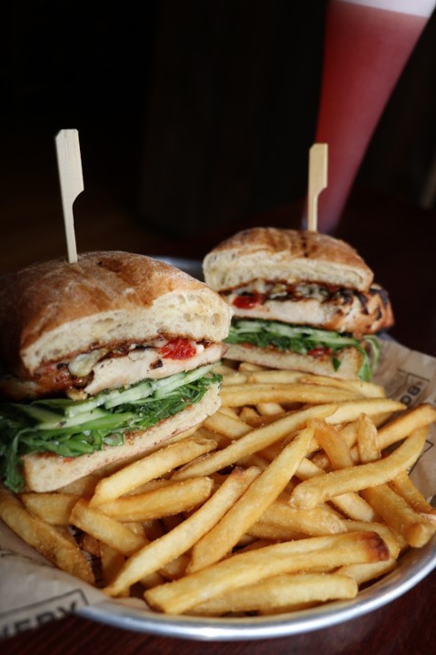 CAPRESE SANDWICH