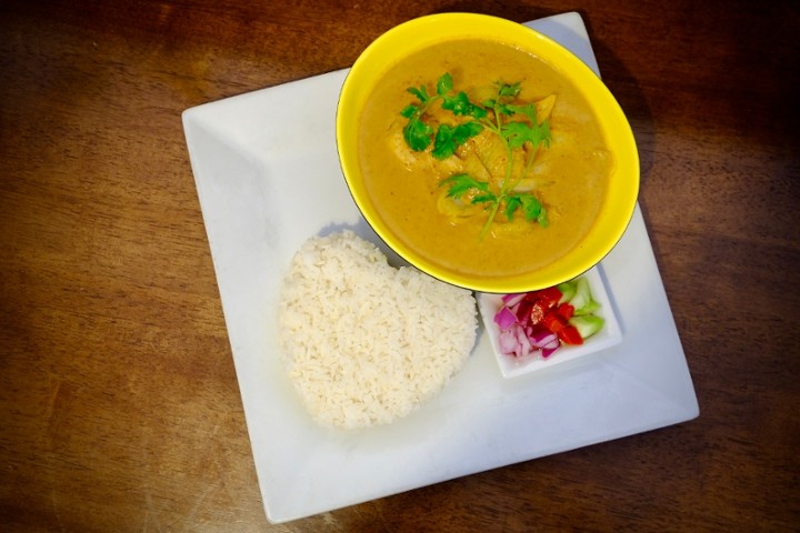 C005. Yellow Curry