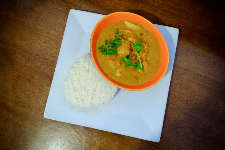 C007. Massaman Curry