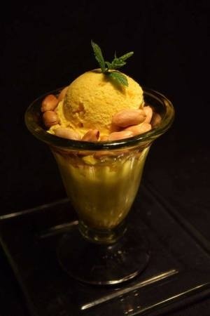 D005. Mango Ice Cream