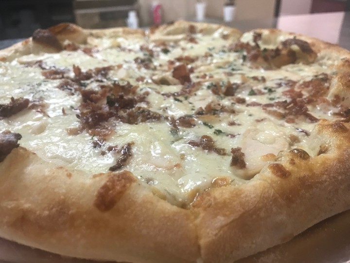 28’’ Chicken Bacon BBQ Pizza