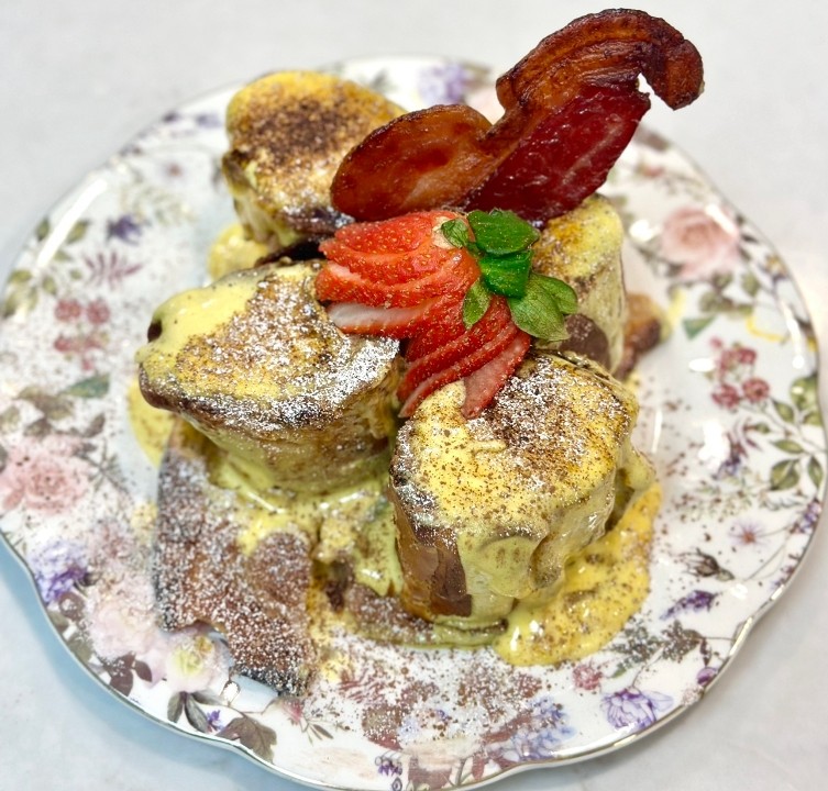 **BANH MÌ FRENCH TOAST