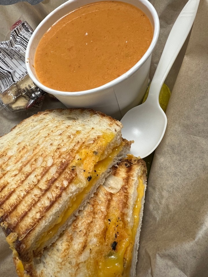 Combo:  Tomato Bisque/Grilled Cheese