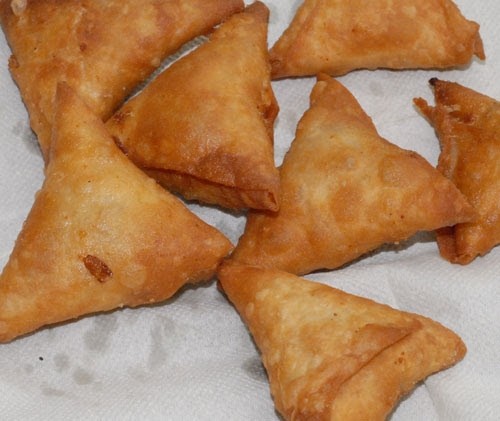 Onion Samosa (6 Pcs)